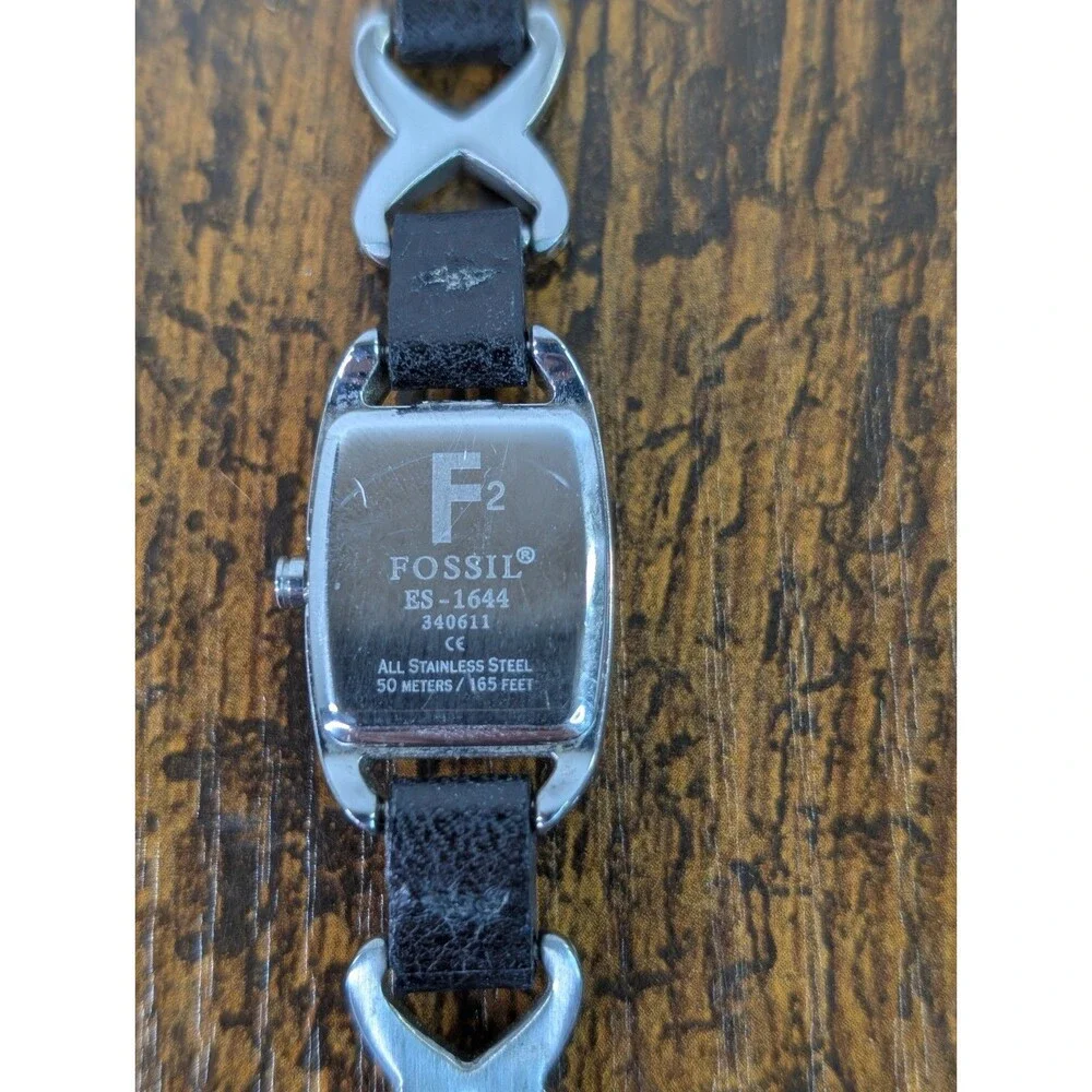 Vintage Fossil F2 Womens Watch Silver Tank Sunburst Dial Black Leather X Link